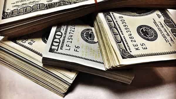 USD/RUB прогноз курса Доллара на 24 января 2024