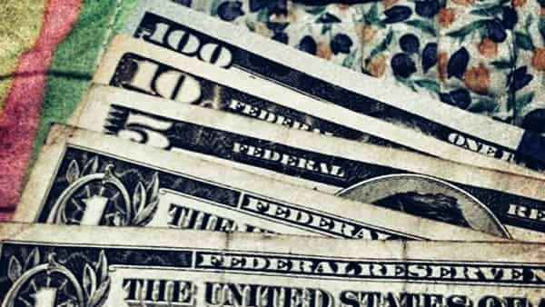 USD/RUB прогноз курса Доллара на 8 декабря 2023