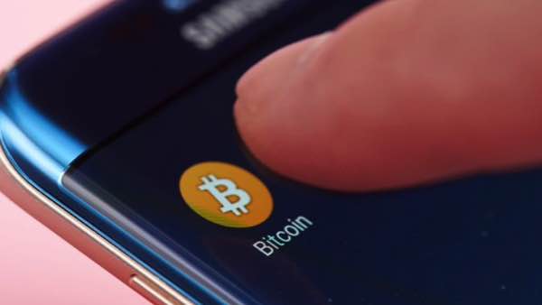 BTC/USD прогноз курса Биткоина на 19 февраля 2025