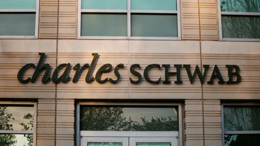 Charles Schwab прогноз на 2022 и 2023 год