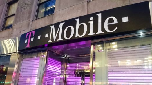 T-Mobile US прогноз на 2022 и 2023 год
