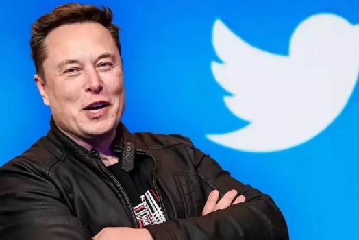 X стоит меньше половины того, что за него заплатил Илон Маск, и проблемы нарастают