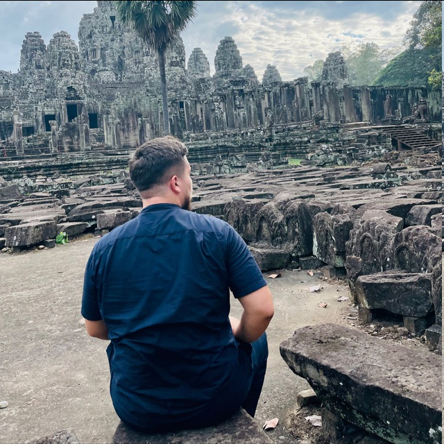 Александр Добров