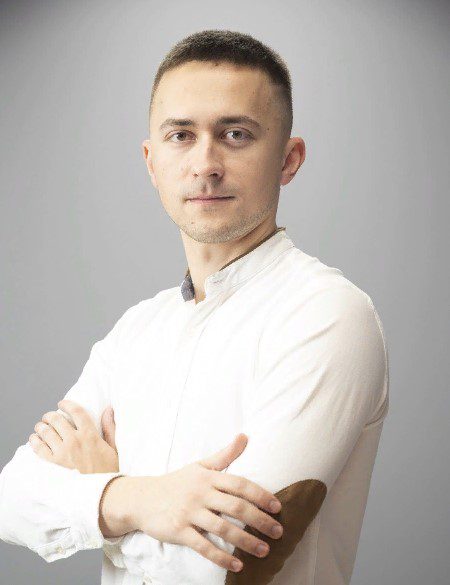 Дмитрий Ларин