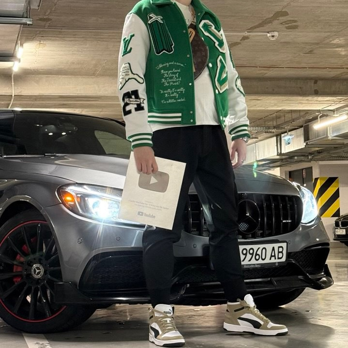 Максим Назаренко