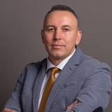 Денис Карасев