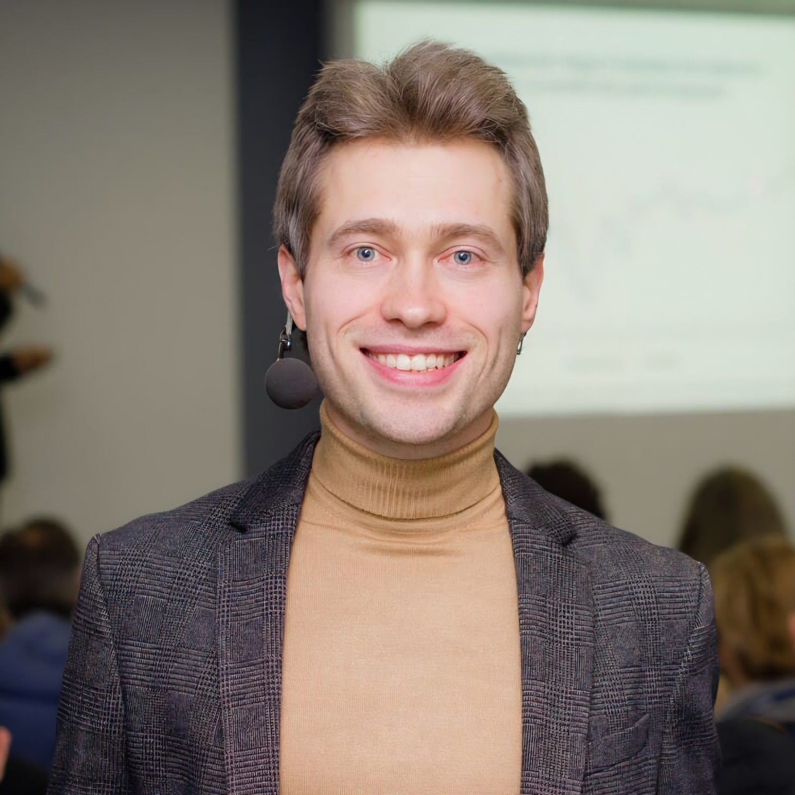 Дмитрий Зверев