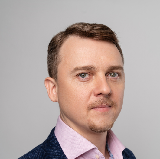Денис Сергеев